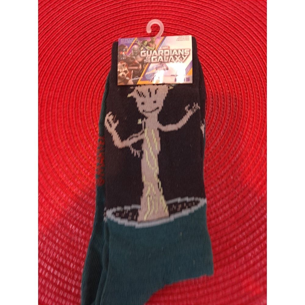 Loot Crate Marvel Guardians of the Galaxy Baby Groot Socks Size 6-12 Brand New
